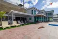3-Schlafzimmer-Villa 215 m² Adeje, Spanien