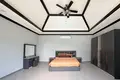 Villa de tres dormitorios 360 m² Thalang, Tailandia