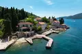 Вилла 4 спальни 350 м² Луштица, Черногория