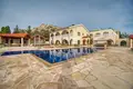 Villa 8 bedrooms 800 m² Agios Tychonas, Cyprus