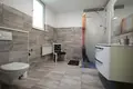 Haus 14 zimmer 1 036 m² Opcina Dugi Rat, Kroatien