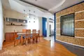 Wohnungen auf mehreren Ebenen 3 zimmer 109 m² in Minsk, Belarus