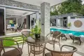Вилла 5 спален 360 м² Си Сунтон, Таиланд