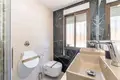 4 bedroom house 217 m² Dos Hermanas, Spain