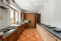 Квартира 696 м² Познань, Польша