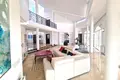 5-Schlafzimmer-Villa 810 m² lAlfas del Pi, Spanien