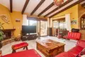 4 bedroom house 261 m² Dos Hermanas, Spain