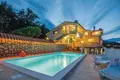 Hotel 1 000 m² Veprinac, Kroatien