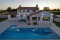 villa de 3 chambres 200 m² Umag, Croatie