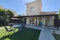 Willa 3 pokoi 130 m² w Mandria, Cypr