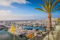 Mieszkanie 4 pokoi 238 m² Marbella, Hiszpania