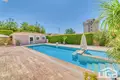 Вилла 4 комнаты 220 м² Аланья, Турция