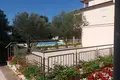 Casa 17 habitaciones 1 000 m² Opcina Marcana, Croacia