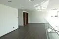 Коммерческое помещение 1 300 м² Строволос, Кипр