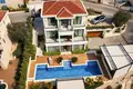 3 bedroom villa 450 m² Budva Municipality, Montenegro