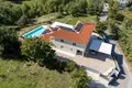 Villa de tres dormitorios 255 m² Umag, Croacia