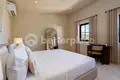 Villa mit 2 Schlafzimmern  Tibubeneng, Indonesien