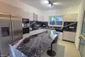villa de 5 dormitorios 300 m² en Koinoteta Agiou Tychona, Chipre