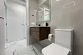 Mieszkanie 2 pokoi 67 m² Torrevieja, Hiszpania