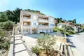 Haus 15 zimmer 484 m² Blace, Kroatien