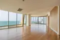 Ático 4 habitaciones 560 m² Na Kluea, Tailandia