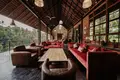Wohnung 9 Schlafzimmer 567 m² Kemenuh, Indonesien