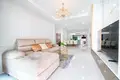 Haus 4 Schlafzimmer  Pattaya, Thailand