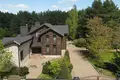 Casa de campo 652 m² Miadzielski sielski Saviet, Belarús