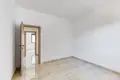 Квартира 3 спальни  Тиват, Черногория
