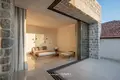 Villa de tres dormitorios 428 m² Montenegro, Montenegro