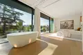 6-Schlafzimmer-Villa 899 m² Marbella, Spanien