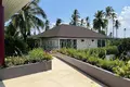 6-Schlafzimmer-Villa 1 200 m² Takua Thung, Thailand