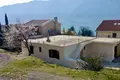 Atterrir , Monténégro