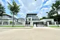 Вилла 6 комнат  Sangkat Khmuonh, Камбоджа
