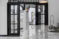 Wohnung 7 Schlafzimmer 750 m² Kerobokan Kelod, Indonesien