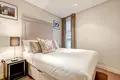 3 bedroom apartment 7 m² in London, United Kingdom