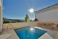 Haus 5 Schlafzimmer 242 m² Dos Hermanas, Spanien