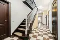 9 bedroom house 272 m² Kalodziscanski sielski Saviet, Belarus