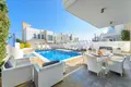 6 bedroom house 370 m² Paralimni, Cyprus
