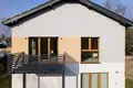 3 bedroom apartment 148 m² Dziekanow Lesny, Poland