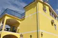 Casa 6 habitaciones 300 m² Lustica, Montenegro