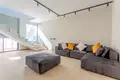 Квартира 4 комнаты  Паралимни, Кипр