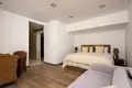 7 bedroom house 676 m² Dos Hermanas, Spain