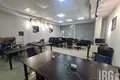 Propiedad comercial 4 habitaciones 140 m² en Tirana Municipality, Albania