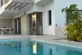 4-Schlafzimmer-Villa 253 m² Finestrat, Spanien