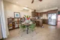 5 bedroom house 697 m² West Bay, Honduras