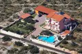 Hotel 650 m² en Opcina Primosten, Croacia