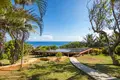 4 bedroom house 44 508 m² West Bay, Honduras