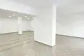 Propiedad comercial 4 habitaciones 140 m² en Varsovia, Polonia