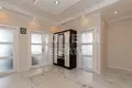 Mieszkanie 4 pokoi 165 m² Muratpasa, Turcja